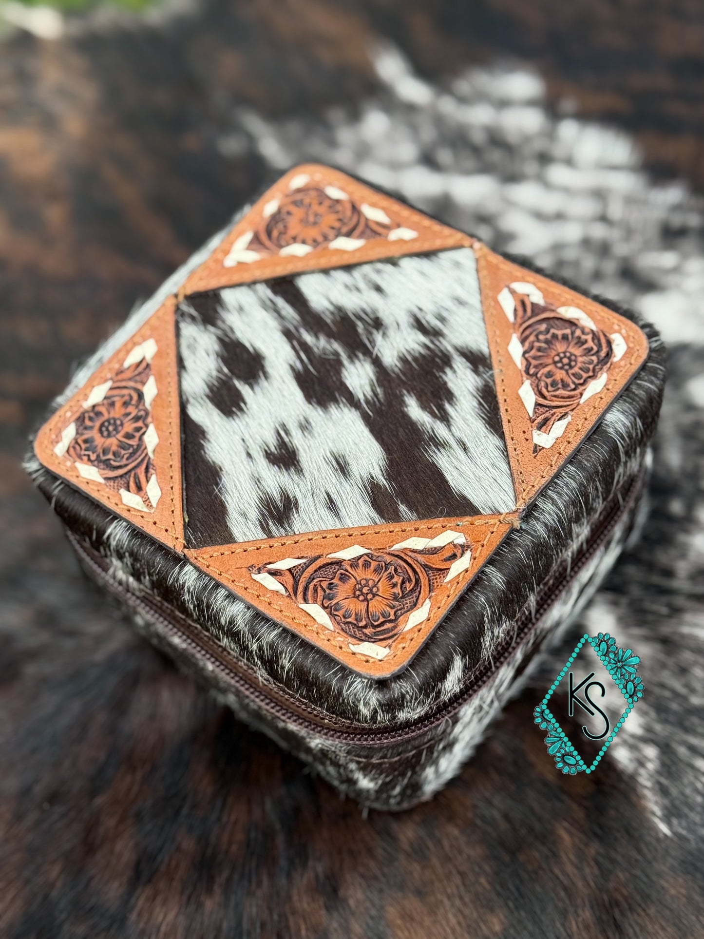 Mid size jewelry box