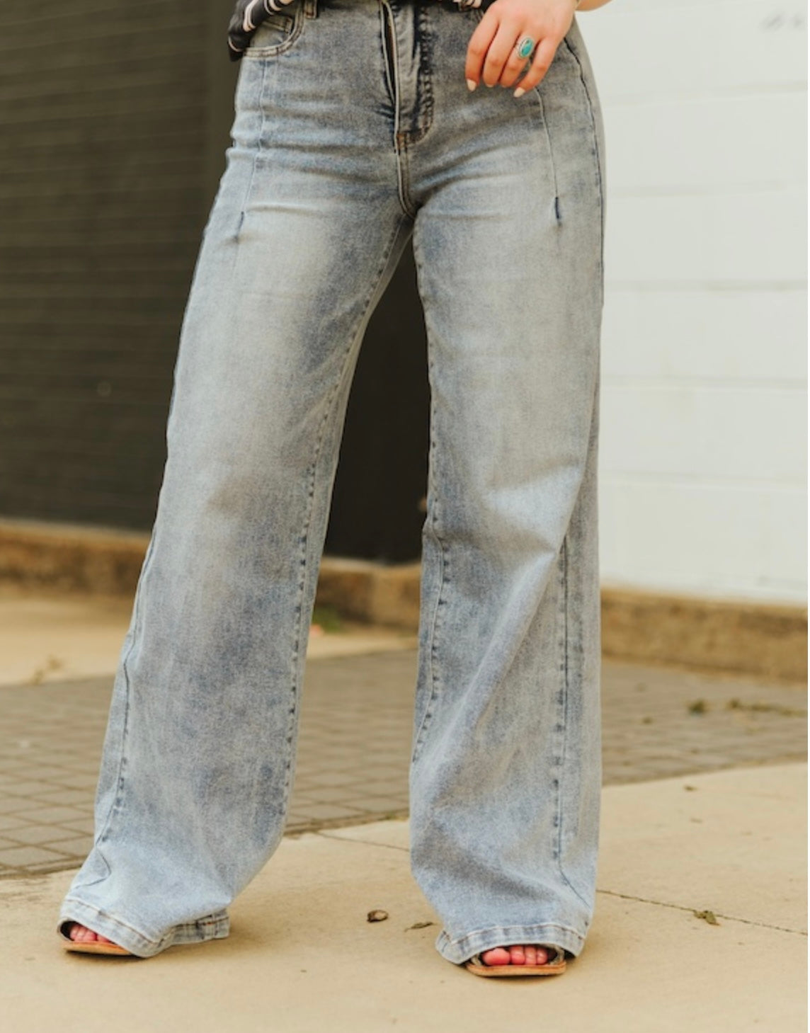 L and B Barrel Jeans