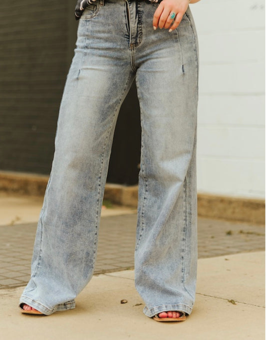 L and B Barrel Jeans
